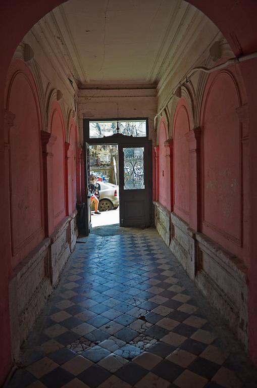 Griboedov Hostel & Suites Τυφλίδα Εξωτερικό φωτογραφία