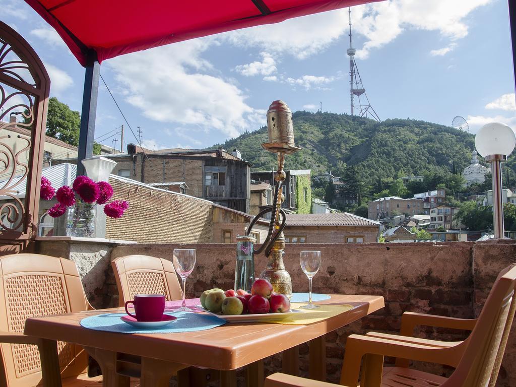 Griboedov Hostel & Suites Τυφλίδα Εξωτερικό φωτογραφία