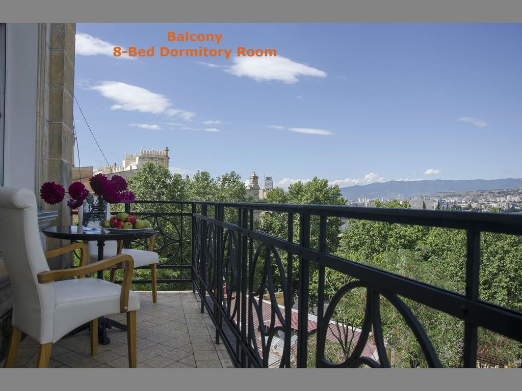 Griboedov Hostel & Suites Τυφλίδα Εξωτερικό φωτογραφία