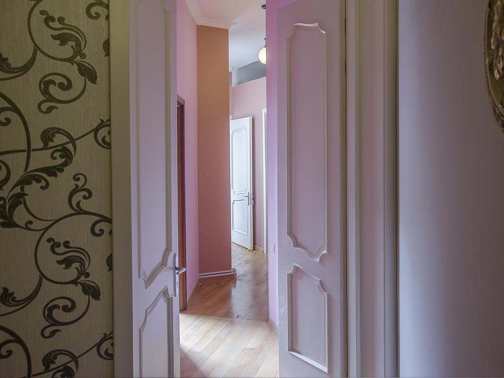 Griboedov Hostel & Suites Τυφλίδα Εξωτερικό φωτογραφία