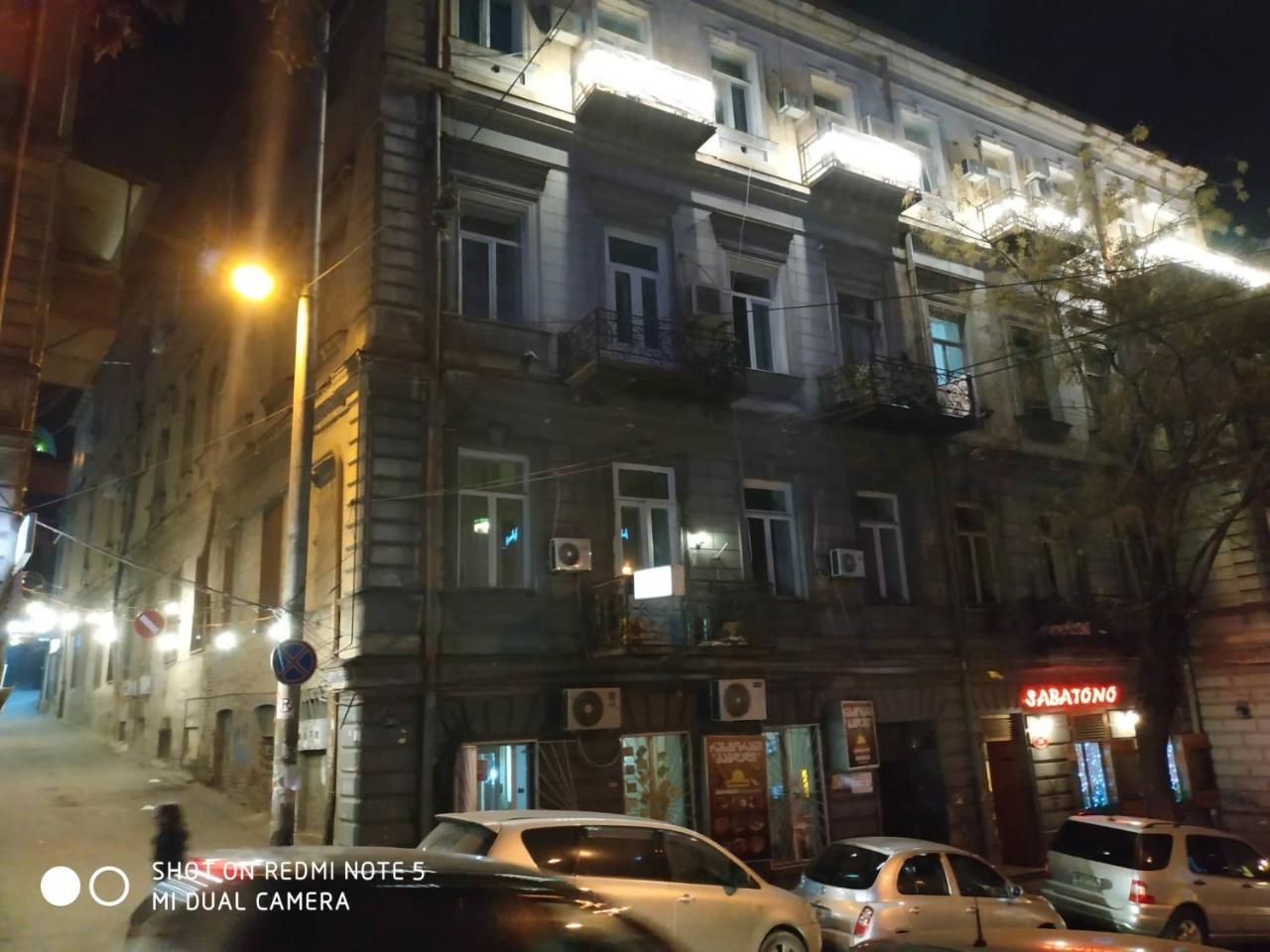 Griboedov Hostel & Suites Τυφλίδα Εξωτερικό φωτογραφία