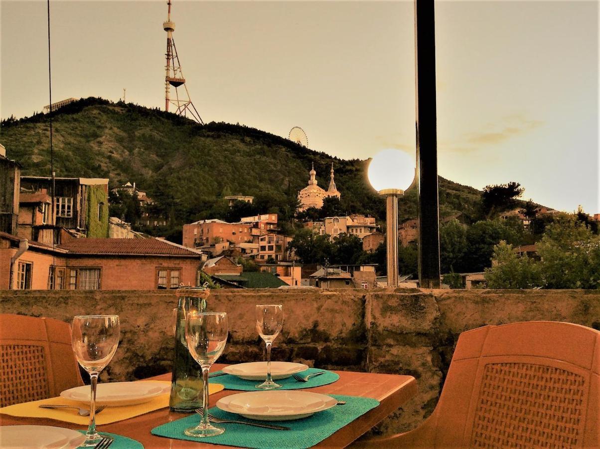 Griboedov Hostel & Suites Τυφλίδα Εξωτερικό φωτογραφία