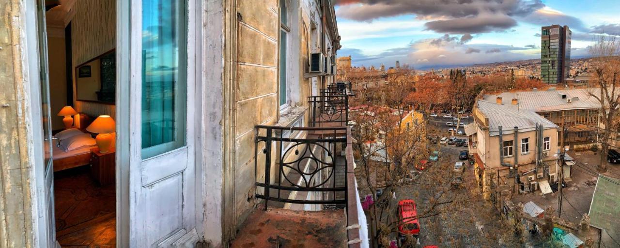 Griboedov Hostel & Suites Τυφλίδα Εξωτερικό φωτογραφία