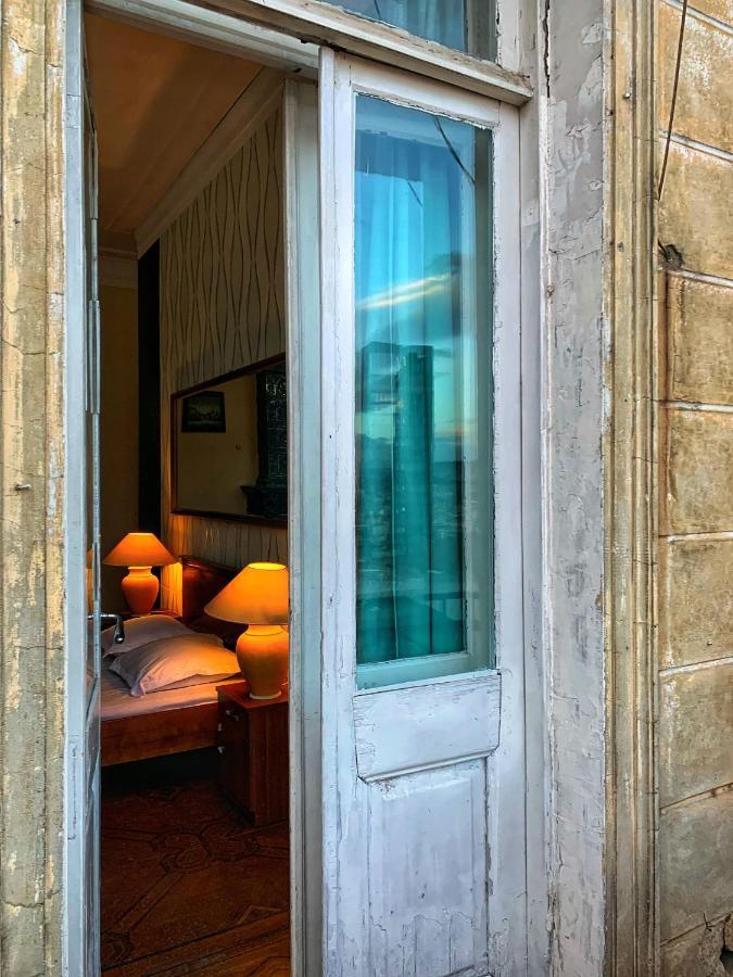 Griboedov Hostel & Suites Τυφλίδα Εξωτερικό φωτογραφία