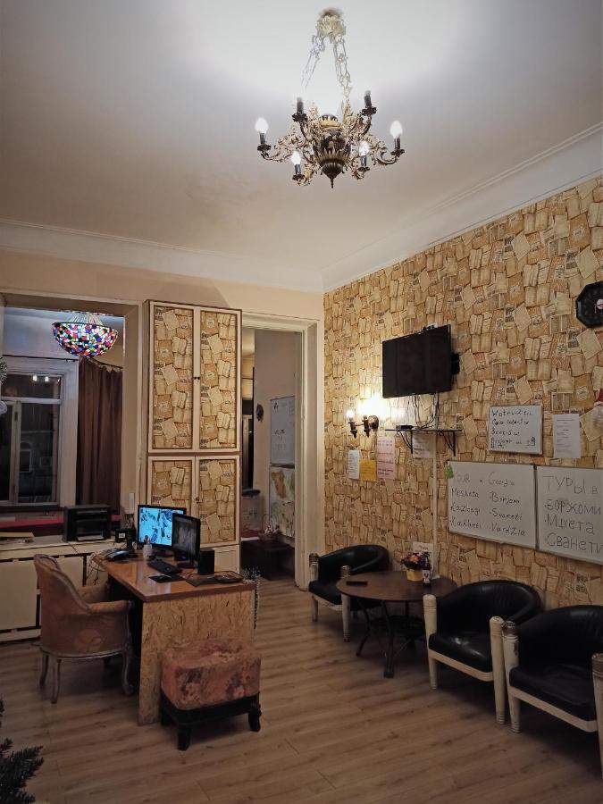 Griboedov Hostel & Suites Τυφλίδα Εξωτερικό φωτογραφία
